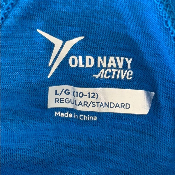 Old navy work out top - Picture 3 of 3
